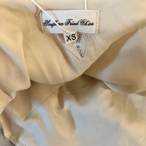 SOUTHERN FRIED CHICS Chasing Memories Dress Wraparound Floral Appliqués Ivory XS - Picture 9 of 13